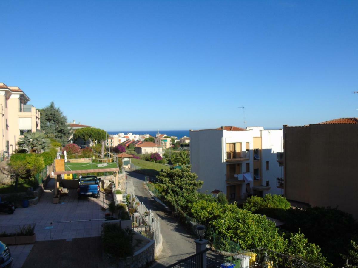 Apartment Aurora & Nicole Ideal Per Biker Con Terazza Vista Mare Parcheggio E Wi-Fi Gratuiti Pietra Ligure Dış mekan fotoğraf
