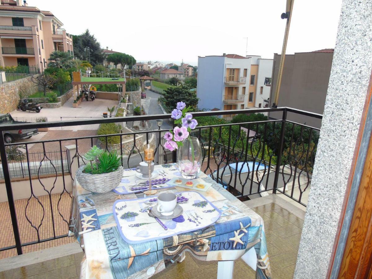 Apartment Aurora & Nicole Ideal Per Biker Con Terazza Vista Mare Parcheggio E Wi-Fi Gratuiti Pietra Ligure Dış mekan fotoğraf